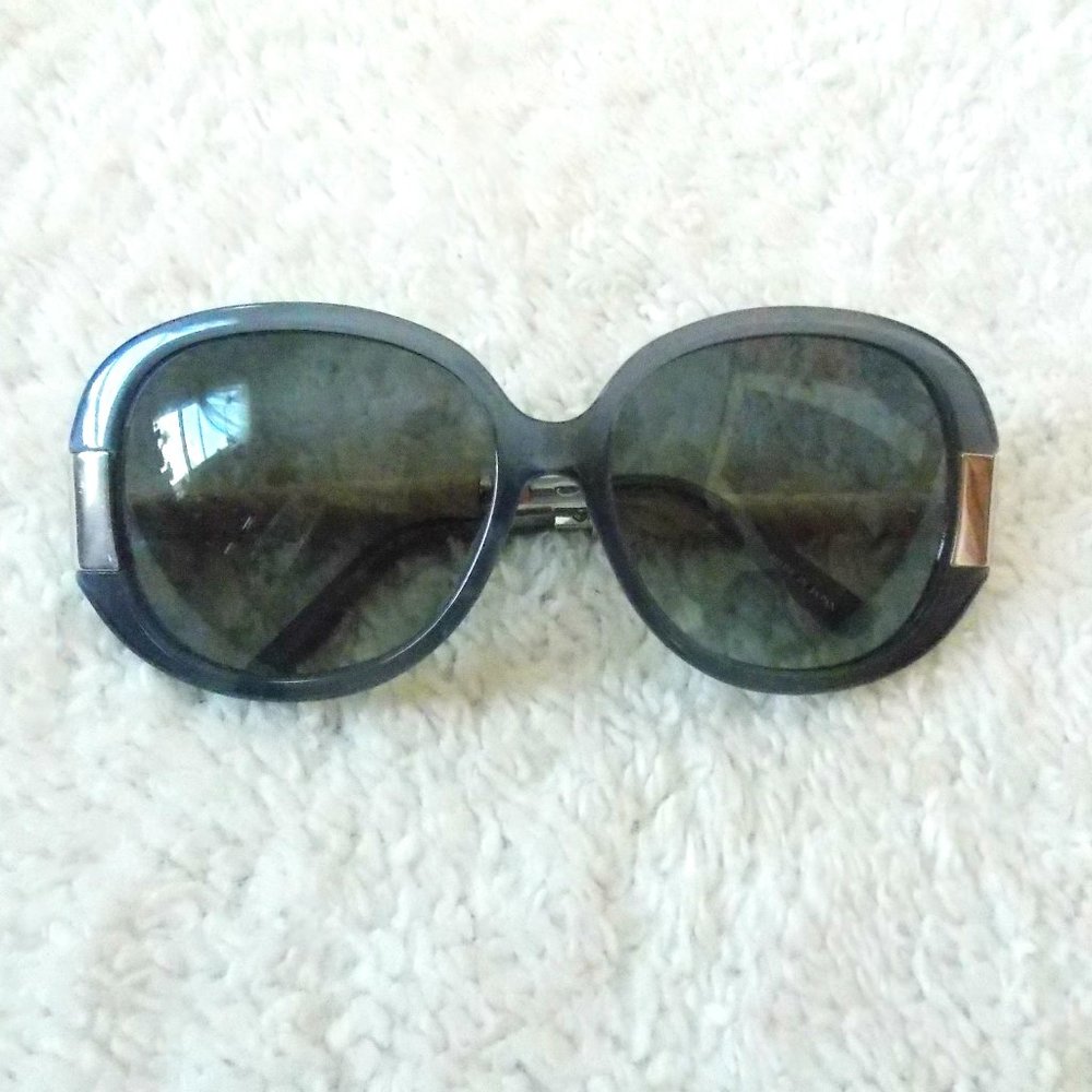 😎 Oscar De La Renta Sunglasses 😎